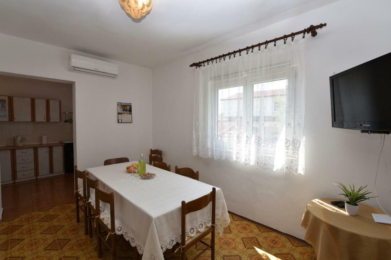 Apartment Maria Primošten Екстериор снимка