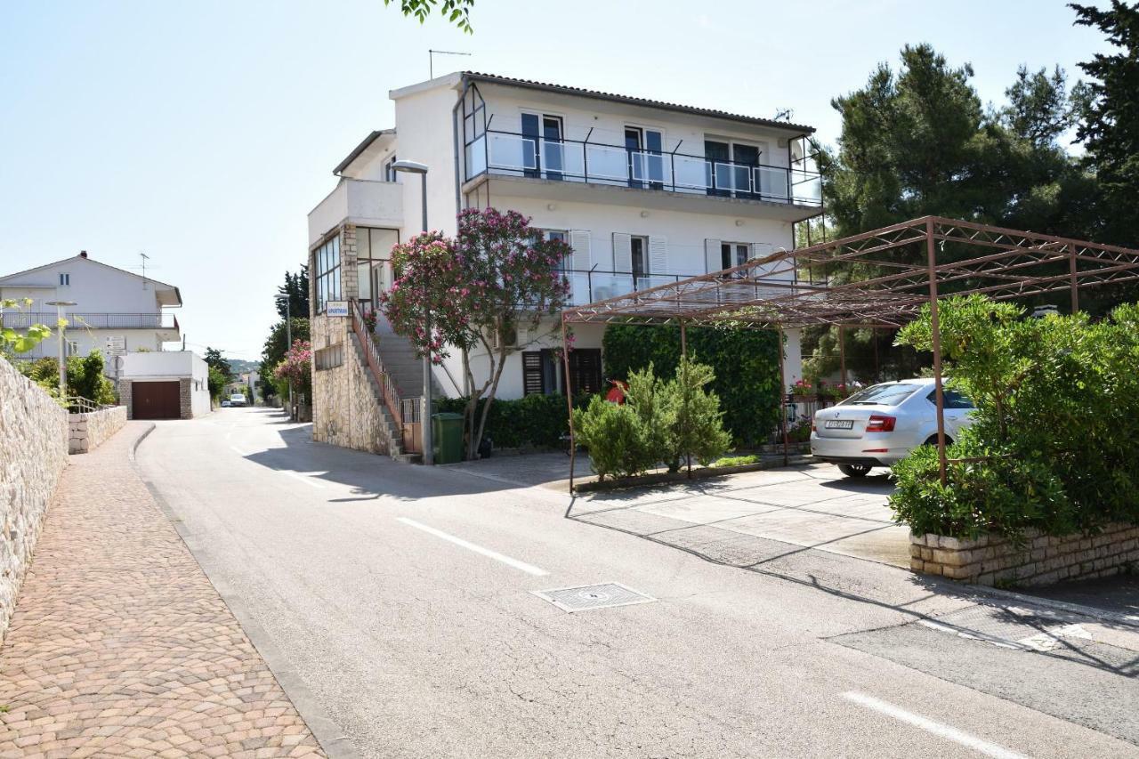 Apartment Maria Primošten Екстериор снимка