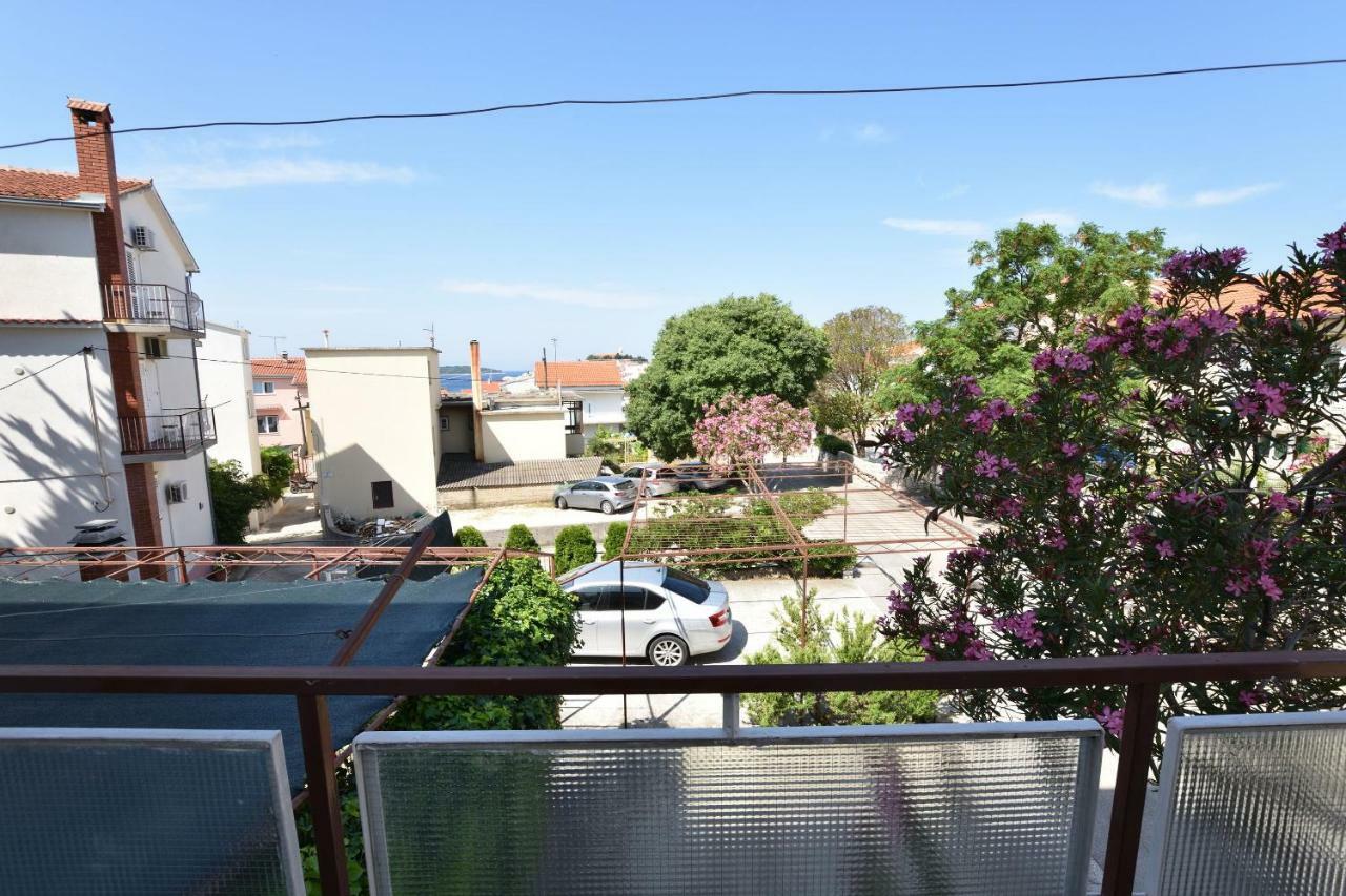 Apartment Maria Primošten Екстериор снимка